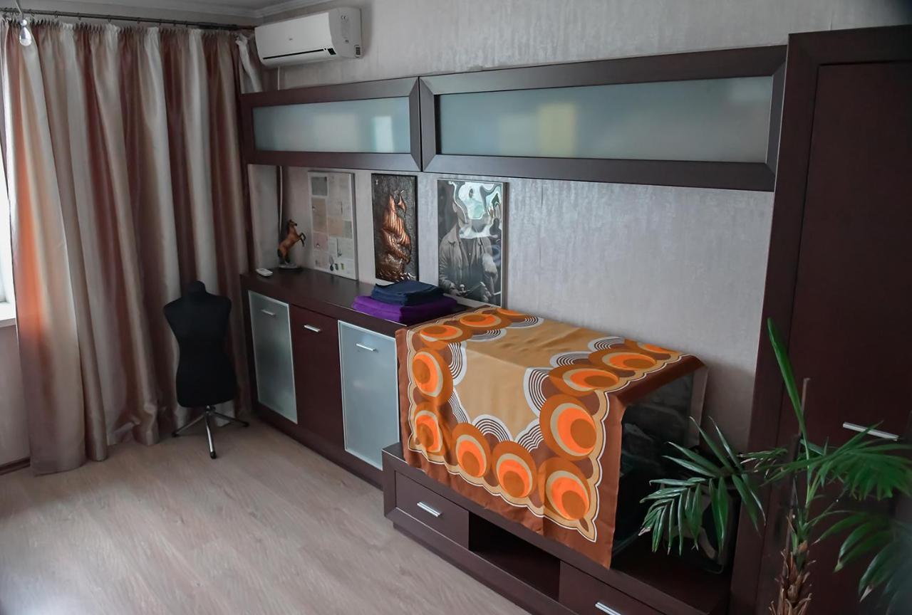 Apartment On Parkova 36 Чорноморськ Екстер'єр фото