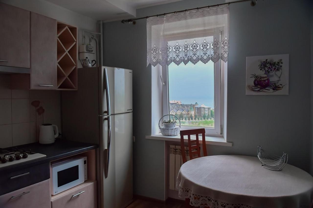 Apartment On Parkova 36 Чорноморськ Екстер'єр фото