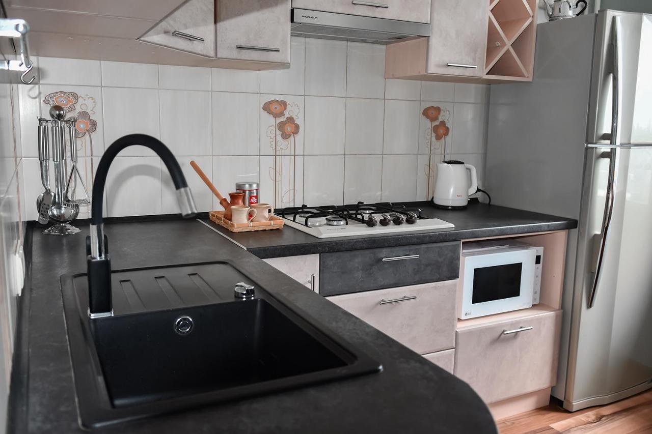 Apartment On Parkova 36 Чорноморськ Екстер'єр фото